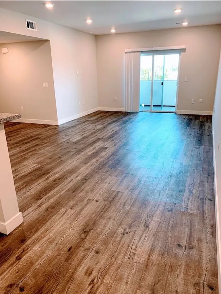 2 bed, 1261 sqft, $2,595 — Photo 4