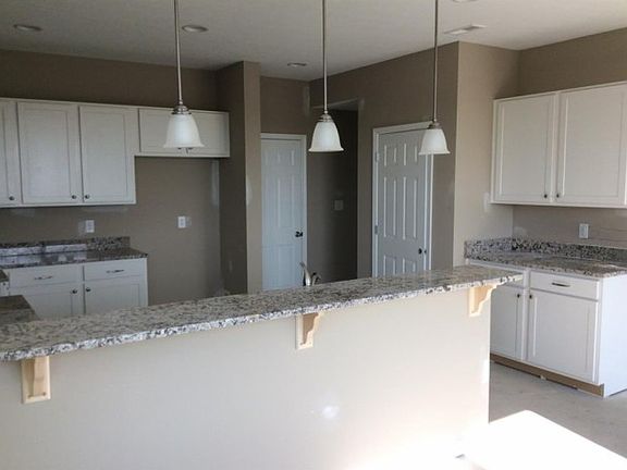 3rd image of 786 Canberra Blvd