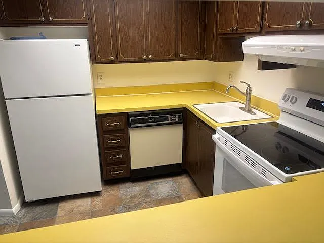 342 Southwind Dr — Photo 6