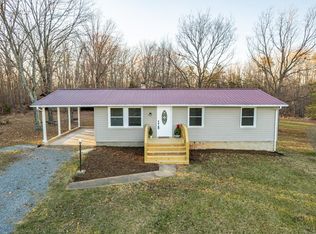 7949 Blue Ridge Dr, Hurt, VA 24563