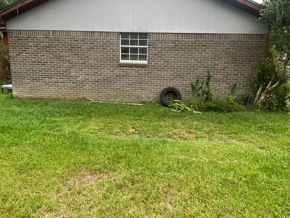 2nd image of 6308 Teresa St