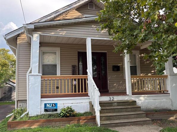 32 Pear St