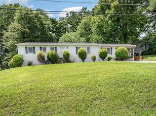 1318 Brookdale Dr, Asheboro, NC 27205