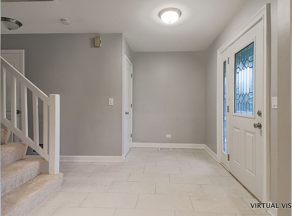 3rd image of 7S455 Creek Dr