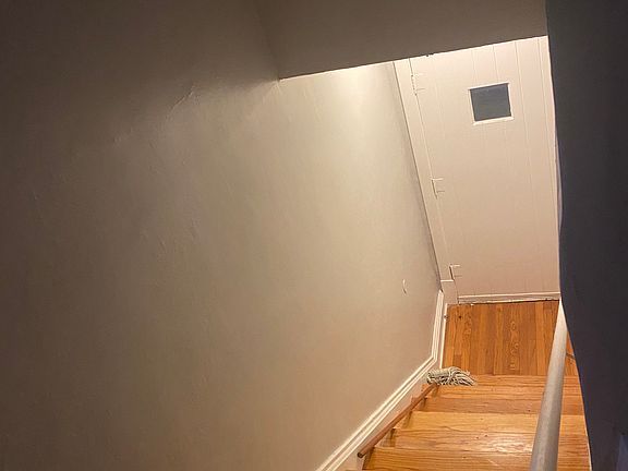 3rd image of 6852 Plymouth Ave Floor 1