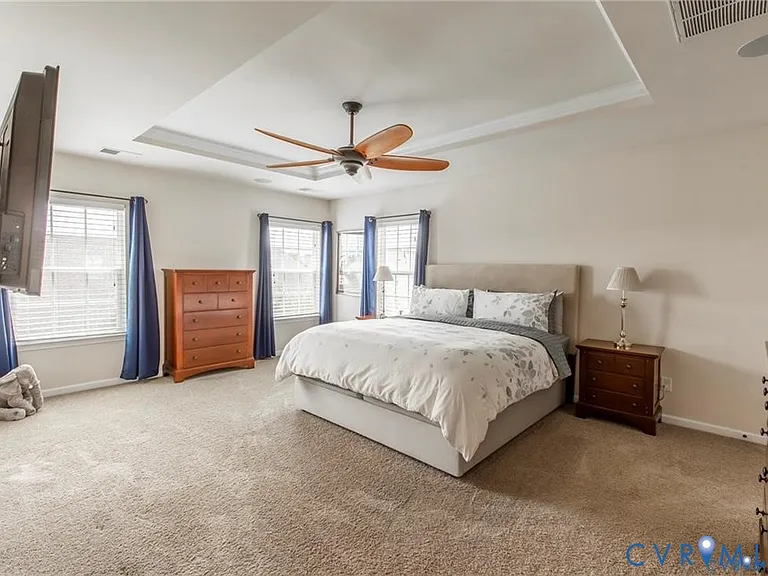 411 Siena Ln — Photo 28