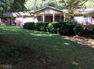 1457 Redwine Rd, Fayetteville, GA 30215