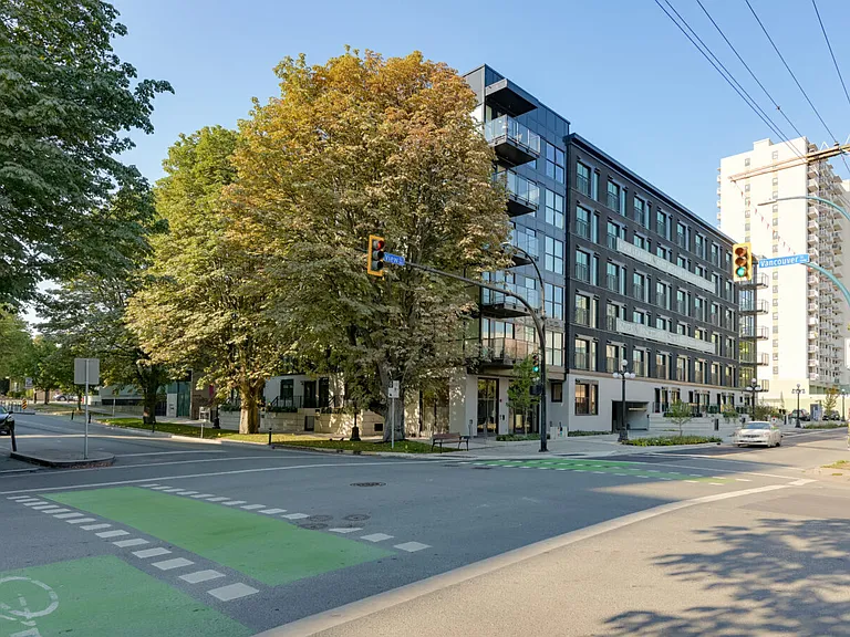 1124 Vancouver St — Photo 12