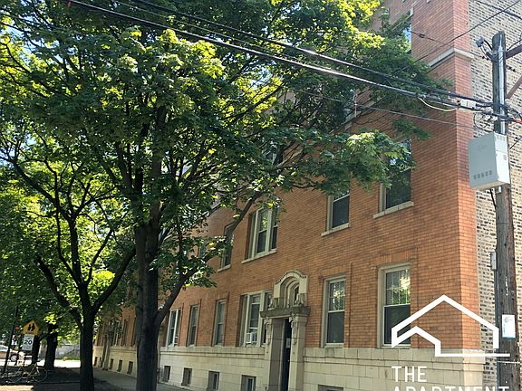 3rd image of 1603 W Berteau Ave #3