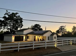 3221 E Victoria Dr, Alpine, CA 91901