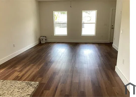 3 bed, 1279 sqft, $1,900 — Photo 4