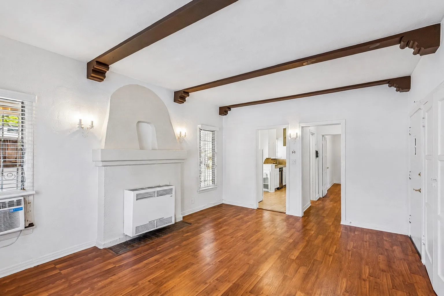 4658 Rosewood Avenue — Photo 4