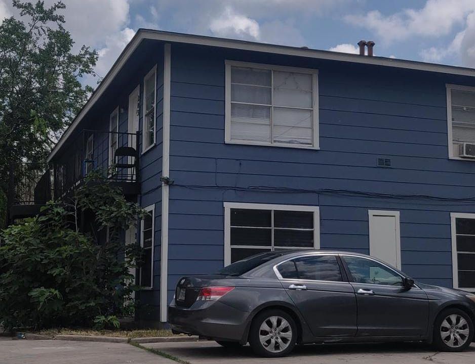 1st image of 211 Zilla St APT 203