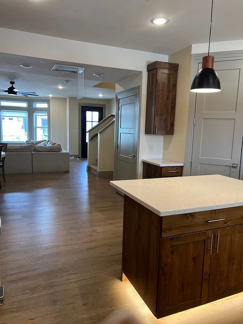 Elite Furnished Housing! — Photo 4
