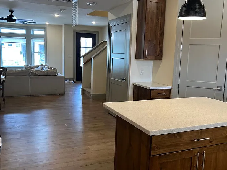 908 S Lincoln Ave #3 — Photo 4