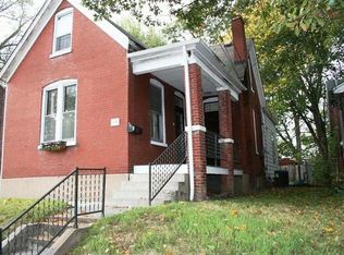 19 N 10th St, Belleville, IL 62220
