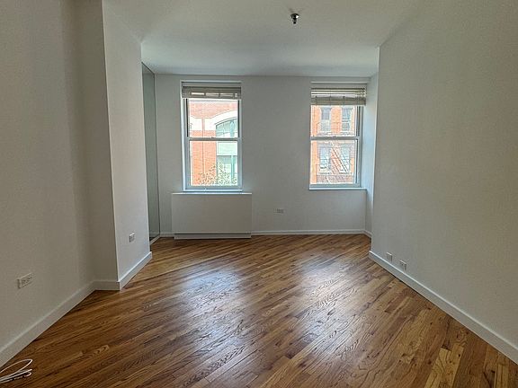 4th image of 303 Greenwich St #3L