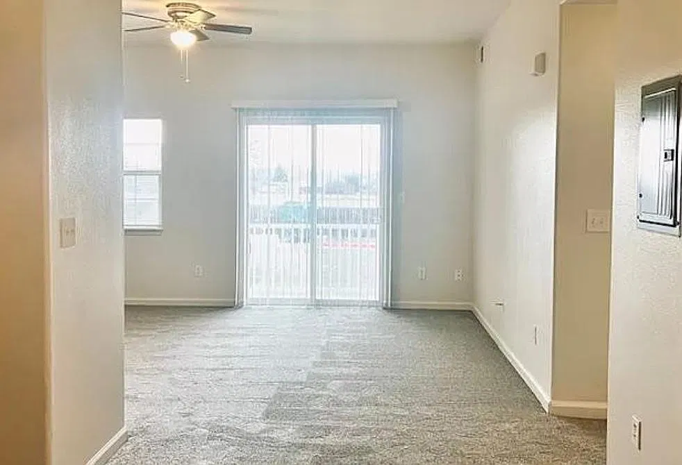1740 W 53rd Dr — Photo 3