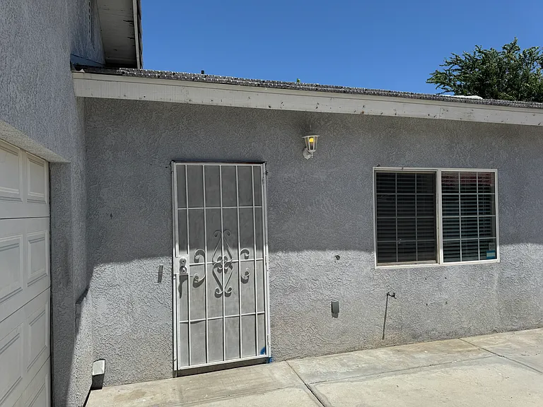 31200 Avenida Alvera #B — Photo 2