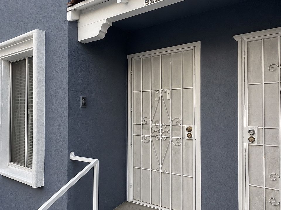 1st image of 2531 Hillcrest Dr #2533-1/2