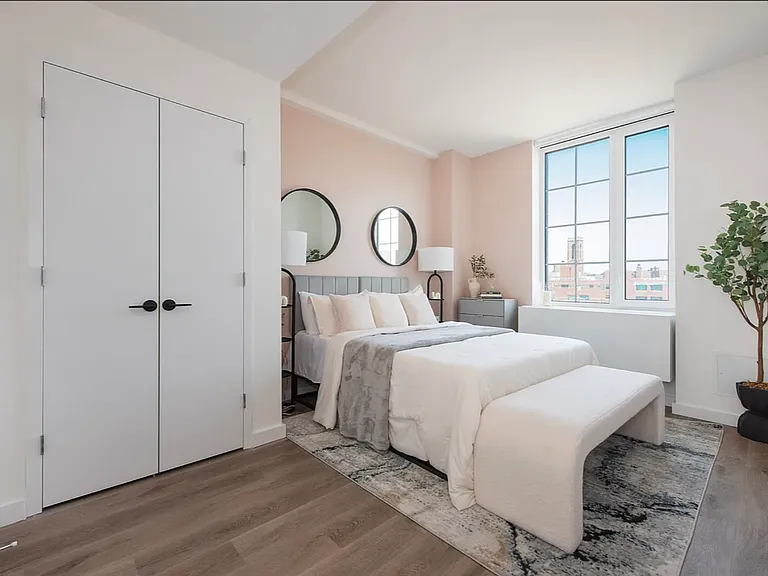 1856 Park Ave #18A — Photo 2