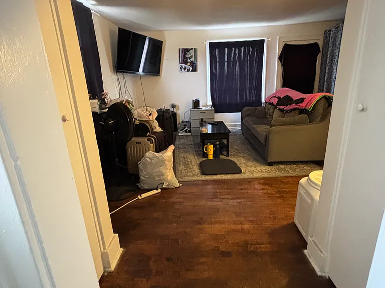 6926 W Burnham St — Photo 8