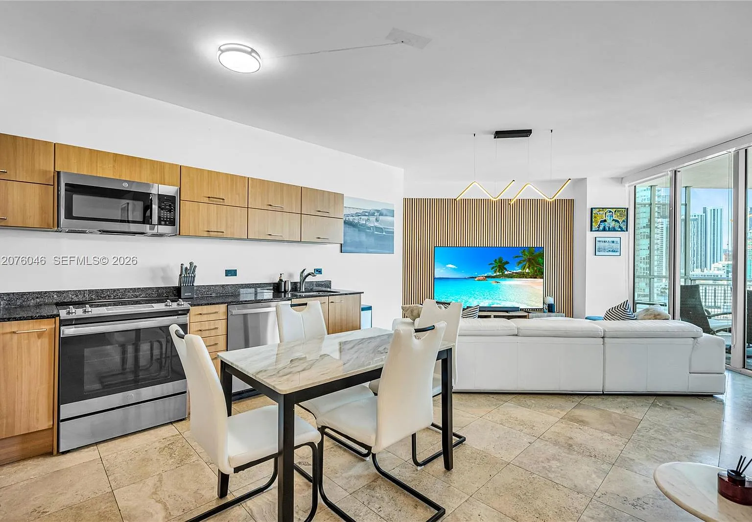 1 bed, 740 sqft, $2,800 — Photo 2
