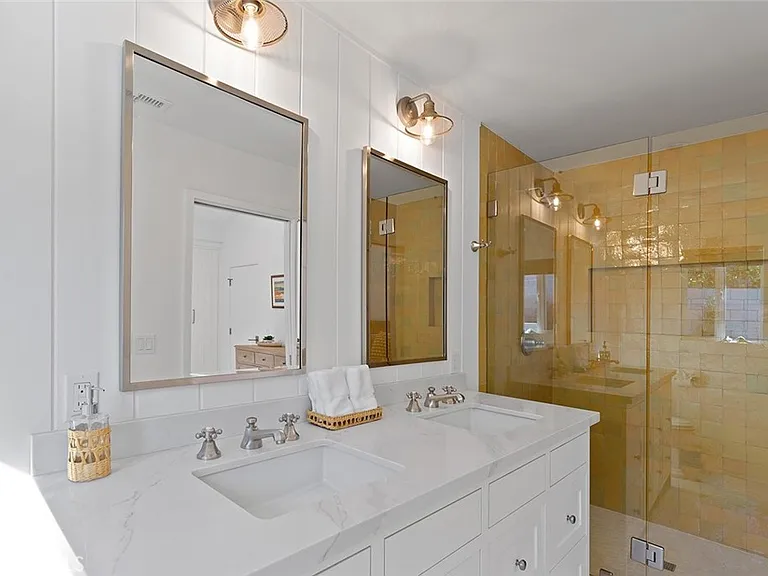 153 Emerald Bay — Photo 21