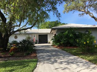 3198 Espanola Dr, Sarasota, FL 34239