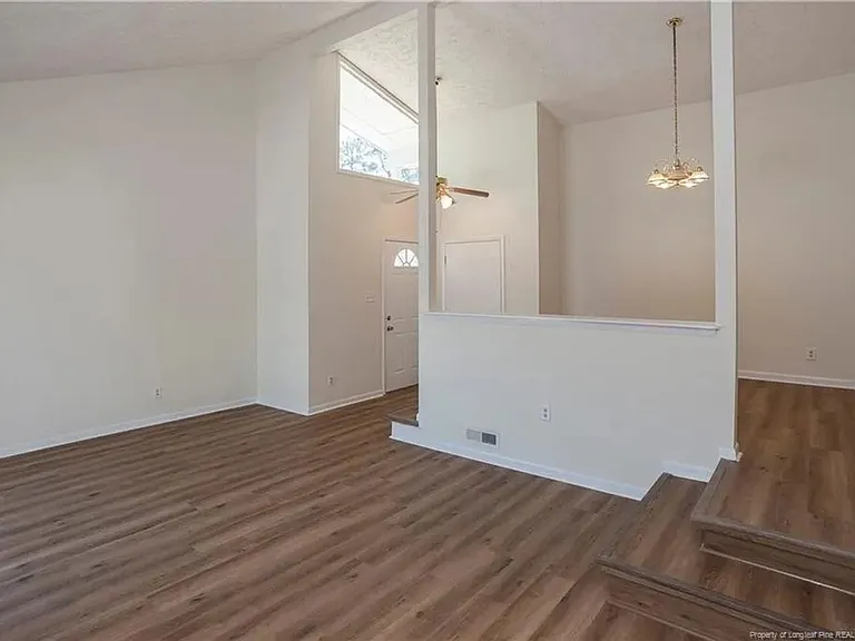2012 Lakemeadow Dr — Photo 7