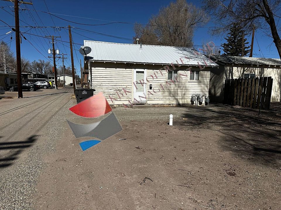 1st image of 515 Ross Ave #1/2