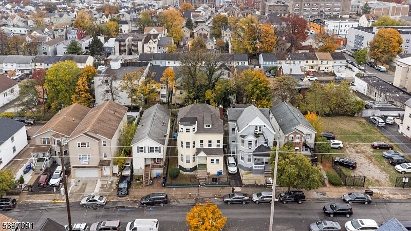 1st image of 436 Ellison St