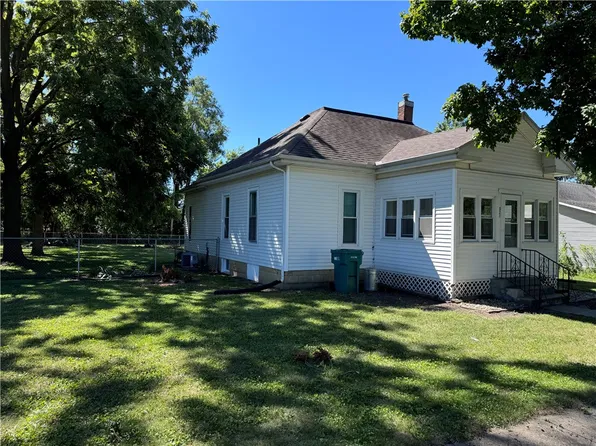 321 W South St, Lovington, IL 61937