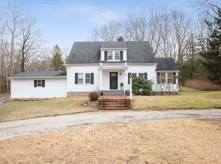 165 Quaker Path, Setauket, NY 11733