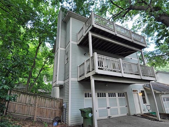 deck off living room and master br
