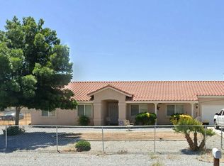 12406 Lakota Rd, Apple Valley, CA 92308