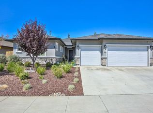 8608 Parkerland Ct, Orangevale, CA 95662