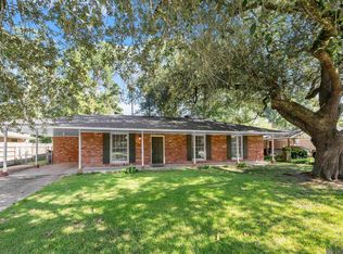 640 Maxine Dr, Baton Rouge, LA 70808