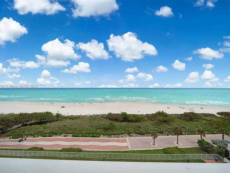 5601 Collins Ave #1210 — Photo 21