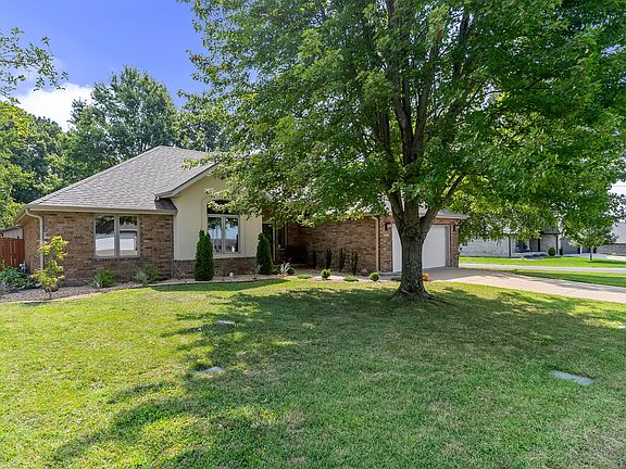3rd image of 5788 S Nettleton Avenue