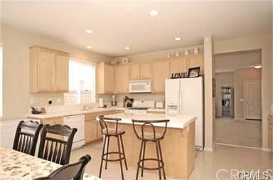 3rd image of 15388 Avenida Anillo