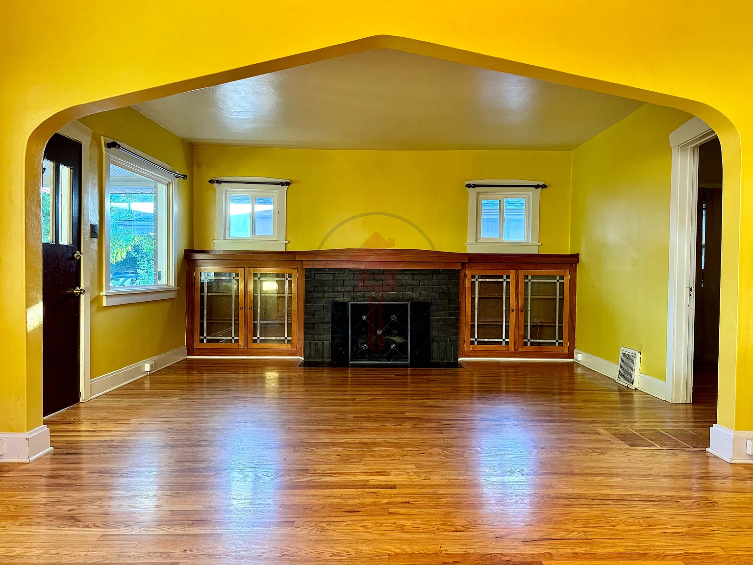Hubbard Ave Single Family Home — Photo 4
