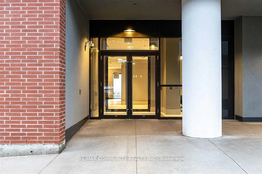 2 bed, $2,400 — Photo 2