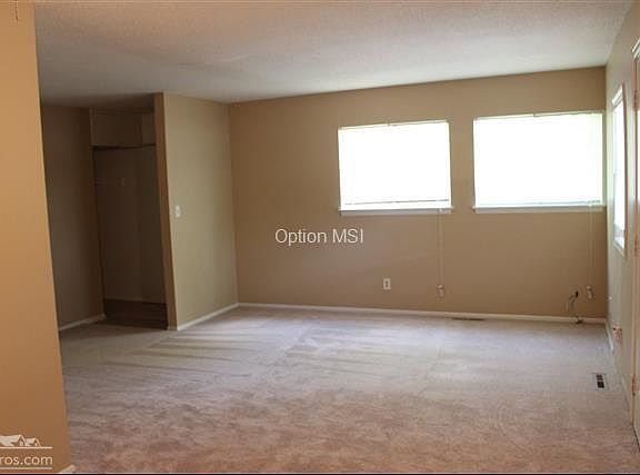 2nd image of 8448 Grandview Ln