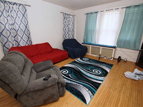 5th image of 2428 5th Ave