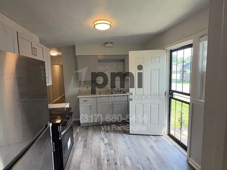 4301 Crittenden Ave — Photo 6