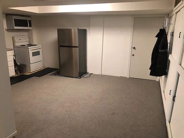 748 Polson Ave #B — Photo 8