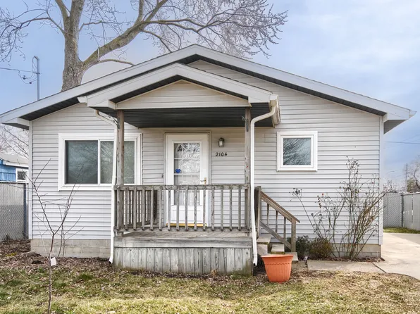 2104 Connell St, Burton, MI 48529