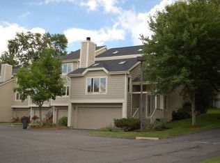 131 Lake Pl S, Danbury, CT 06810