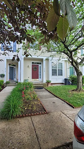 210 Twelve Oaks Dr Photo 1